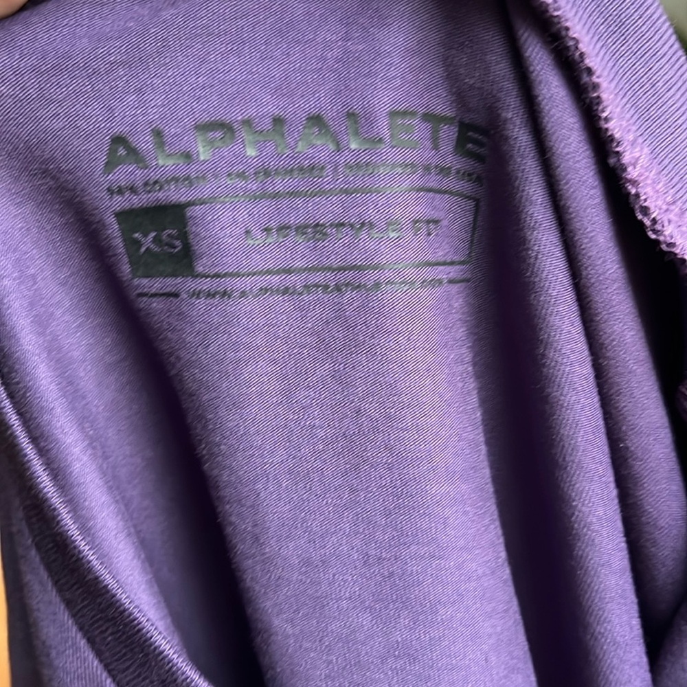 NWT Alphalete Signature Long Sleeve Crop - Picture 5 of 6